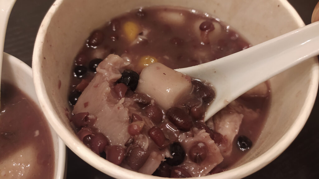 芋圓大顆而且味道清香